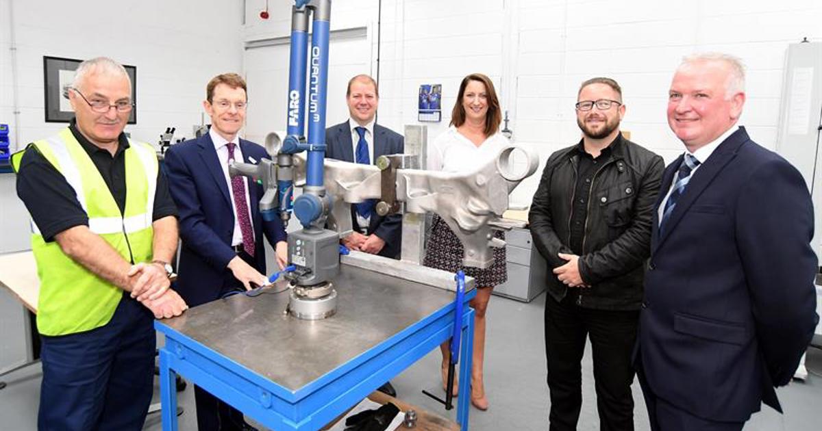 Mayor of the West Midlands visits Sarginsons' new laboratory and ...